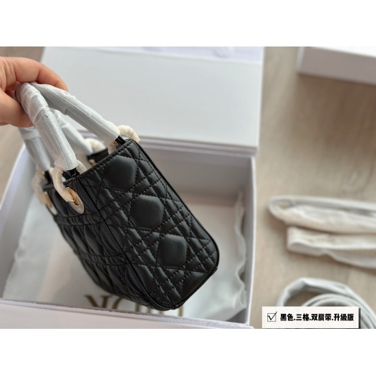 260 box size: 17cm (3) ⃣ (Grid) - Lady returns! D Family Princess, super eye-catching! High end quality, free to compare details Don't be too headstrong, dear!