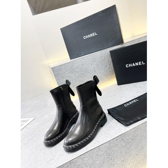 2023.11.05 2 Xiaoxiangfengxiang Grandma Double C Flower Knot Goddess's Best Choice Chanel High Quality Counter Grade- 〰  ͏ Chanelaa Xiaoxiang's New Double C Slim Legs Chercy Short Boots, Top Agency Purchase Grade Rare Product, New ✨ The shoe upper is made