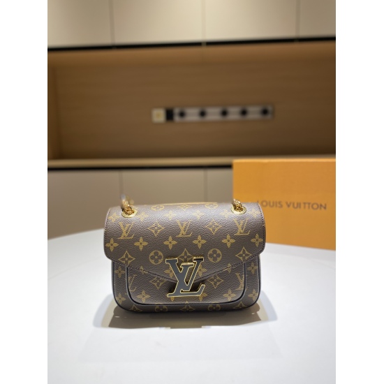 2023.10.1 p325 Guangzhou Baiyun Original Order LV PASSY Chain Bag Counter Latest Old Flower Postman Bag Flipped Chain Bag Size: 24 * 17 * 12Cm with Picture Packaging