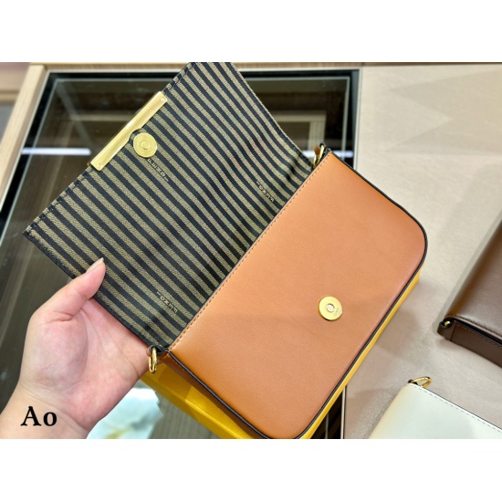 2023.10.26 180 box size: 21 * 13cm Fendi Fendi 2-in-1! Its advantages - cheap, good-looking, durable, small size, and large capacity. It can also be placed in other bags without occupying any space, ⚠
