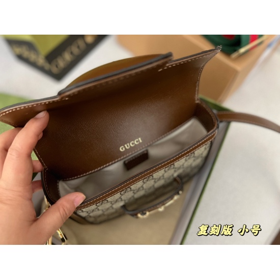 2023.10.03 215 High Order Edition (Gift Box) Size 20 * 14cmGG Small Saddle Bag Classic Coffee, Size Huge and Cute, Paired with Two Shoulder Straps, Easily Switching between Thick and Thin Shoulder Straps, Perfect Combination Search GG 1955 Saddle Mini