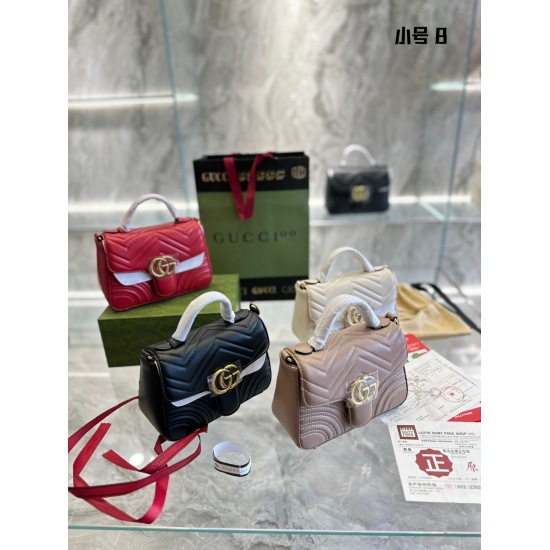 On October 3, 2023, p205, I will continue to send beautiful GUCCI until you have it. Open the Sweet Date Stamp with the GG Marmont handbag. This GG handle messenger bag is still designed with a simple and elegant design! Fashion Classics! 190 is undoubted