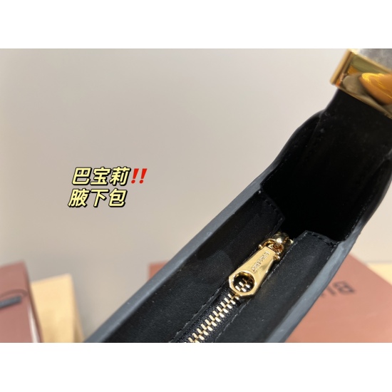 2023.11.17 P225 box matching ⚠️ Size 28.15 Burberry Underarm Bag has a low-key and unique artistic atmosphere, with a high aesthetic value that is essential for beauty