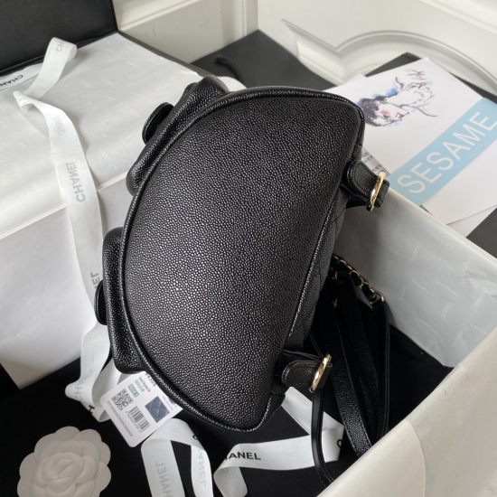 The P930 Chane123P is a super popular double backpack, which is very small in size and about the same size as the old Duma. It is undoubtedly a premium item and difficult to buy. The upper body is very easy to match and durable, and will definitely become