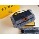 2023.10.26 P205 (with box) size: 2513FENDI Fendi Vintage stick tassel bag with tassel edging, fashionable and personalized classic fabric, easy to match with handheld crossbody ❗ Popular denim elements of the season
