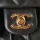 The P890 Chanel 23s Salzburg cowhide backpack has to be said that Chanel is an AS4058: 23s Salzburg backpack that understands backpacks. Still the favorite lychee cowhide with stronger solidity. Matte texture. A practical lychee cowhide backpack that is s