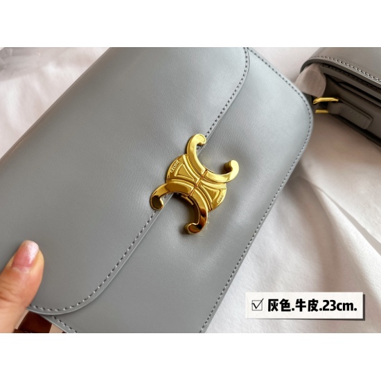 2023.10.30 230 155 with box (upgraded version) Size: 23cm * 17 (large) 19cm * 15 (small) Celine Triumphal Arch! Very high-end! Very advanced! The new gray is really high-end! ⚠ Cowhide! Cowhide!