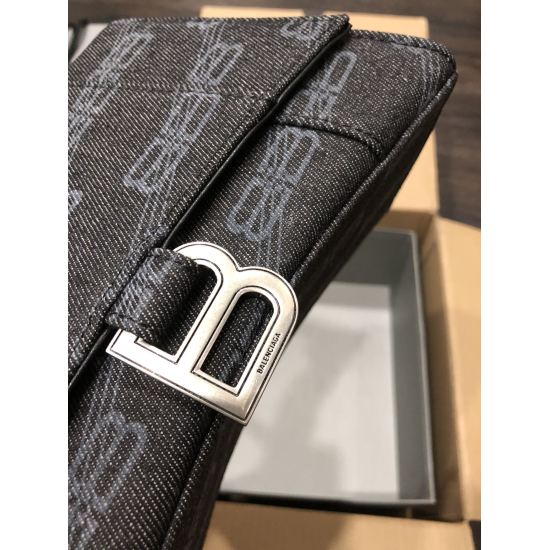 Batch 650 Balenciaga from Balenciaga in 20240324. Italian imported explosive pattern top layer cowhide tassel style small black nail (large bottom length 38cm * 24cm * 12cm) (medium bottom length 30cm * 19cm * 11cm/) (mini bottom length 23cm * 15cm * 108c