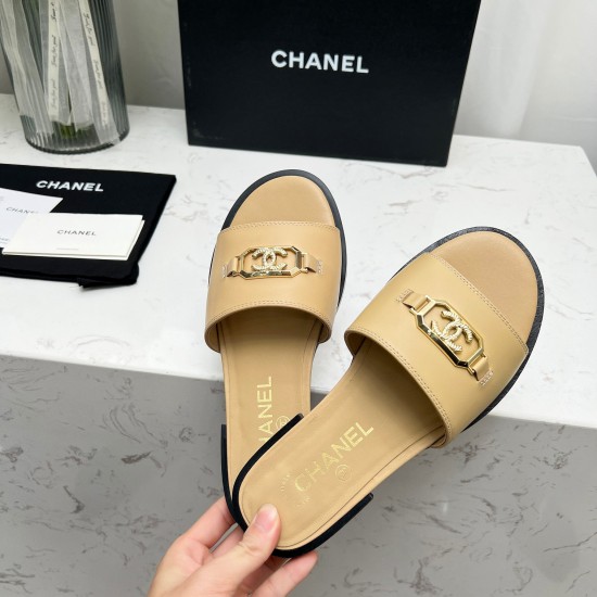 2023.12.19 P270 Xiaoxiang 2023 New Slippers~Exclusive Recommendation, Highest Edition in the Market~~Original Edition 1 ⃣ : 1 ⃣ Customized, Fabric: Cowhide Inner lining: Sheepskin Bottom: Genuine leather Size: 35-41 (40 41 Customized without return or exc