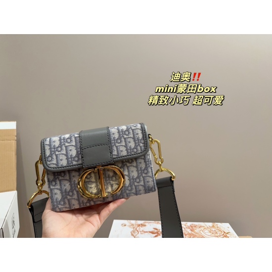 2023.10.07 P215 Complete Package ⚠️ Size 18.12 Dior mini Montaigne box, small box bag with a cool wide shoulder strap, concave shaped essential, super eye-catching and exquisite, an invincible giant cute collectible