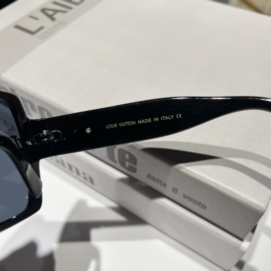 20240330 23 New brand: LV. Model: 9808. Men's and women's sunglasses, Polaroid lenses, fashionable, casual, simple, high-end, atmospheric, 5-color selection