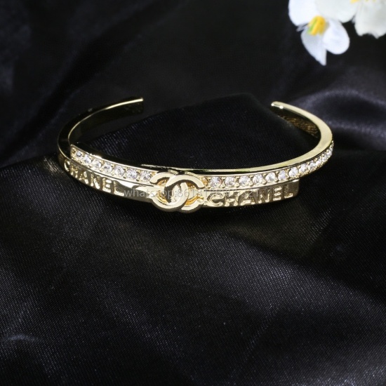 2023.07.23 Xiaoxiang Chanel New Bracelet ✨ Every detail is meticulously crafted, and this design is very beautiful. This is truly super beautiful, super immortal, and exquisite. It's a must-have for little sisters