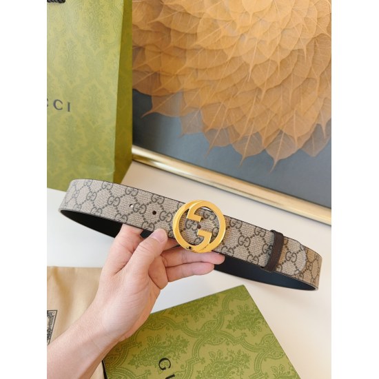 On December 14, 2023, GUCCI. The complete packaging GG Supreme canvas belt is made using environmentally friendly technology and decorated with interlocking double G buckle. This belt is suitable for both low waist and high waist wearing, making it a fash