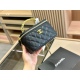 2023.10.13 200 Comes with Folding Box Upgrade Quality Size: 17.10cm Chanel Handheld Makeup Small Box Out of the Street, Can Repair Makeup, Close, Can Disrupt Shape