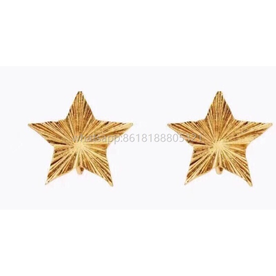 2023.07.23 YSL Saint Laurent Pentagram Ear Studs Original brass Yves Saint Laurent was founded in 1961. Its elegant, abstract, bold and unique design style makes it one of the famous brands in the luxury fashion industry. Leading the exquisite, fashionabl