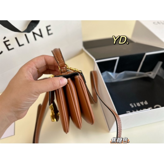 2023.10.30 P230 (Folding Box) size: 1612.5 Celine Celine 23 New Product TABOU Mini Lock Head Bag Flip Cover with Decorative Lock Buckle, Snap Open Double Layer Organ Style Partition ➕ Handheld design meets the demand for exquisite girl capacity ‼️ Super s