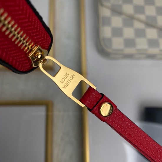 20230908 Louis Vuitton] Top of the line original exclusive background M60740 Big Red Size: 11.0 x 8.5 x 2.0 cm This classic Zippy zippered zero wallet is made of exquisite and soft leather. The spacious capacity and exquisite gold accessories showcase an 