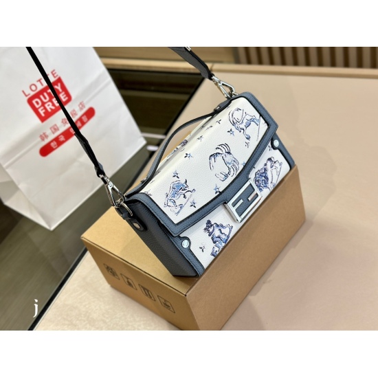 2023.10.26 230 Folding Box Fendi Middle Ancient Handheld Fendi Small Box Size: 21 13cm