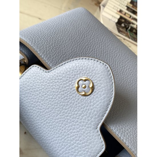 20231125 P1300 [Premium Original Leather M59653 Light Pink Blue with Rice Platinum Buckle] This Capuchines BB handbag is made of Taurillon leather to showcase its modern style. Its leather woven chain can be easily removed or adjusted, allowing for easy s
