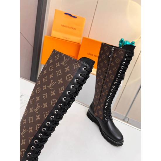 On November 19, 2023, the high-end product quality and purchasing level of the Lv Louis Vuitton Martin boot market are exclusive to the original order, and the texture is detailed in calf leather, providing an interesting deconstruction of the unique elem