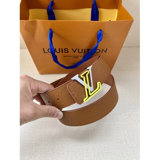2023.12.14 Lv original single head layer cowhide embossed flower surface, lined with top layer calf leather bottom, matched with the width of the original single rigid buckle counter