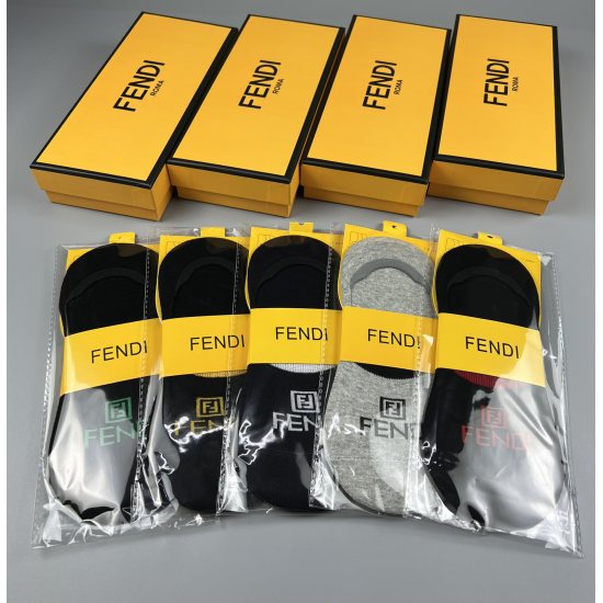 2024.01.22 Explosive Street New Shipment FENDI (Fendi) 2023 Latest Invisible Socks Fashionable, Pure Cotton Quality [Social] Comfortable and Breathable on Feet, Available in Stock