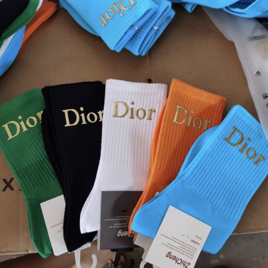 2024.01.22 Dior counter latest design version [Wow] [Wow] Pure cotton quality! Comfortable and breathable to wear! Fashionable trend [eating melons] One box of 5 pairs in