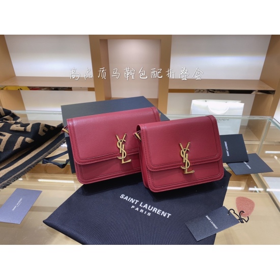 On October 18, 2023, P250, P255, a top-level original folding box, Saint Laurent's small square bag, YSL, a high-end customized authentic pair of vacuum electroplated silver, hardware, leather metal, and other craftsmanship are simply impeccable! Retro, a