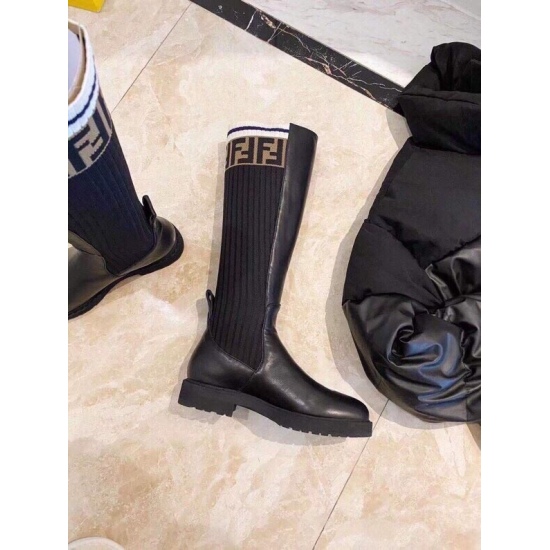 Long term availability in 20240414, factory ✔ FEND * P285: Fendi's early autumn socks, short boots, and long boots/series have launched a grand new look______________________________ ❤️ NEW [FEND *] Fendi. Rockoko Socks and Boots, Continuously Classic Thi