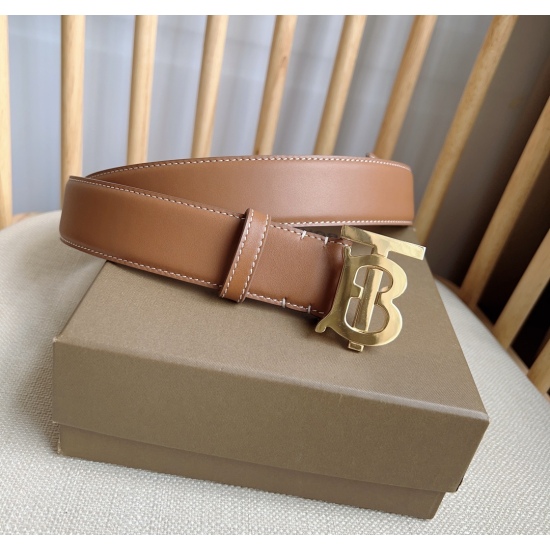 2024/03/06 p190 Burberry counter synchronized with the launch of the new Italian refined leather belt decoration. Exquisite eye-catching thread decoration and buckle display exclusive logo design paired with hand-painted leather details. Width: 3.5cm. Exq