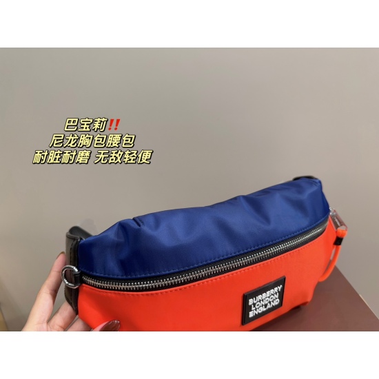2023.11.17 P175 box matching ⚠️ Size 31.15 Burberry Burberry Nylon Chest Bag Waistpack, which can be carried by both men and women, has a very large capacity. Nylon fabric is very easy to handle, resistant to dirt, and also durable and lightweight. For st