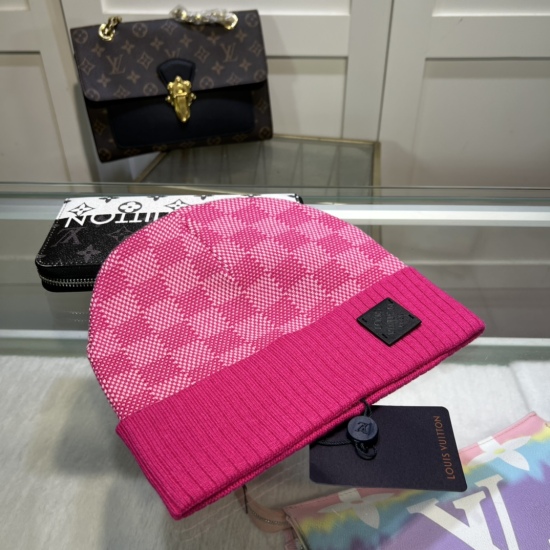 2023.10.05 P28 Louis Vuitton LOUIS VUITTON Knitted Hat Made of Cashmere Material New Product on the Official Website Simple, Atmospheric, and Tight Knitting Method Very Thick, Soft, Comfortable, Warm, and Fashionable ❤ Can't put it down and kiss, hurry up