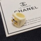 2023.07.23 Small Fragrance Chanel Letter Double C Colorful Series Acrylic Style Ring! A must-have summer item that I can't help but boast about when I wear it. With a minimalist logo design, it's super exquisite and shows off its whiteness. It's truly ado