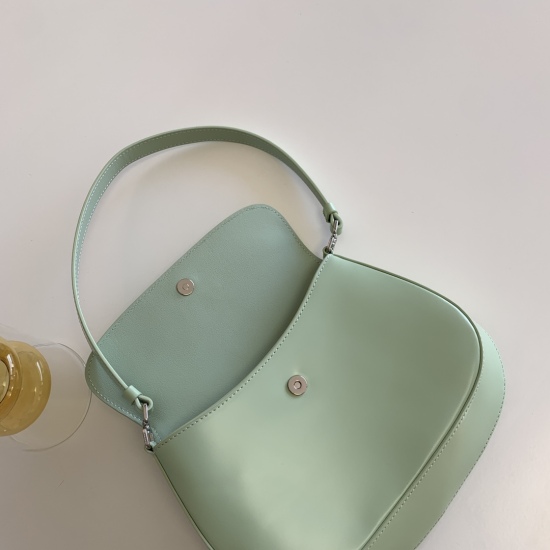 On March 12, 2024, P640 small size {flip mint green} exclusive PRADA new vintage underarm bag is coming! This year's popular vintage underarm bag has always been popular. The whole leather is delicate and smooth, and the irregular shape of the bag design 