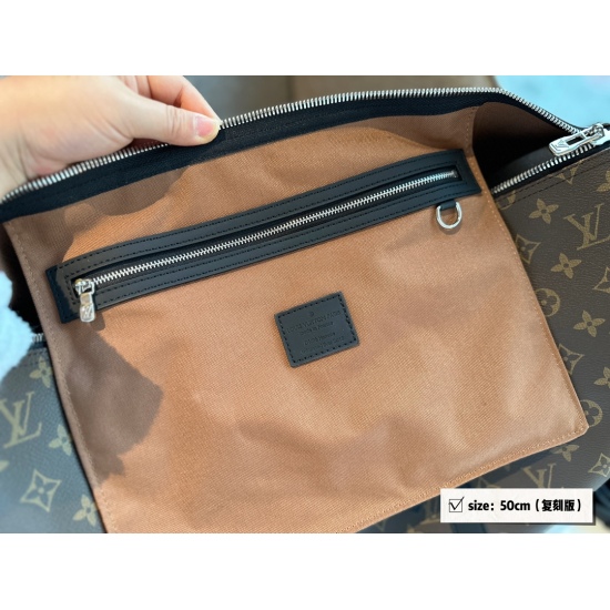 305 unboxing size: 50 * 30cmL, old flower large travel bag is out! Keepall 50 travel bag has a high aesthetic value and retro artistic atmosphere~Do you need it