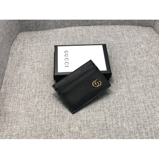 2023.07.06 the GG classic small card bag is made of quilted imported calf leather and features a retro gold metal accessory with a herringbone design. Size w10h7CM Model 435305