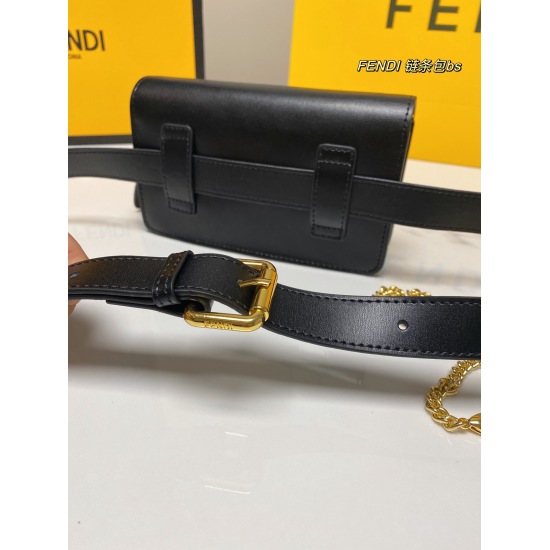 2023.10.26 P195 (with box) size: 1811FENDI Fendi Envelope Bag Chain Bag Waistpack is small and exquisite, but can be used as a waist pack