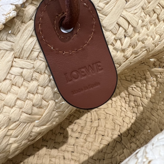 20240325 Original Order 730 Extra 830 Lo * we Illaca Palm Fiber and Cow Leather Anagram Basket Handbag * A traditional basket handbag * featuring a classic hand woven body, tubular cowhide strap and top handle * and a piece of cowhide Anagram embossed pat