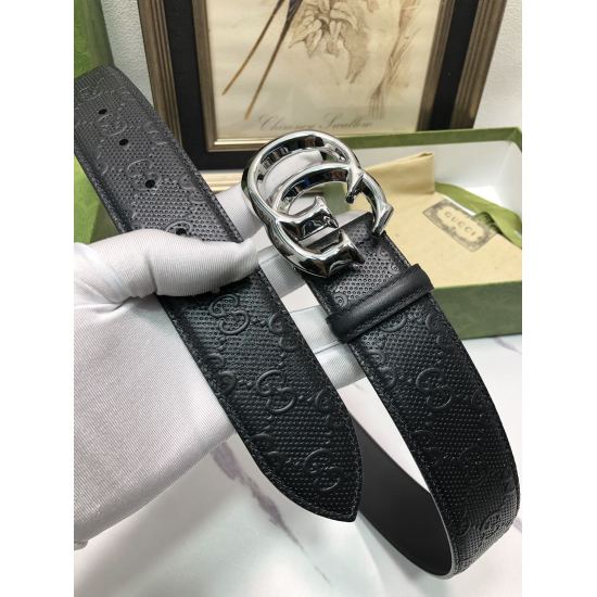 Comes with a complete set of packaging gift boxes, Gucci: Original single layer cowhide with small punching and pressing G surface, lined with the top layer cowhide bottom, paired with the original single buckle. The original single leather material is cu