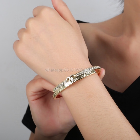 2023.07.23 Xiaoxiang Chanel New Bracelet ✨ Every detail is meticulously crafted, and this design is very beautiful. This is truly super beautiful, super immortal, and exquisite. It's a must-have for little sisters