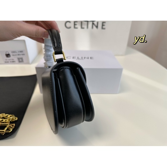 2023.10.30 P205 (Folding Box) size: 1511 CELINE New Mini Besace Saddle Bag with Arc shaped Bottom and Flap for a Younger Look, Triumphal Arch Metal Drill Button Switch, Physical Super Flash ✨ Chain: disassembly, flexible and versatile! A cute and playful 