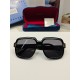 220240401 P85 Gucci Gucci's classic round frame design, the couple's style does not choose the face shape, whether paired with a coat or dress, it is very elegant. Polarized lenses prevent UV rays in 5 colors