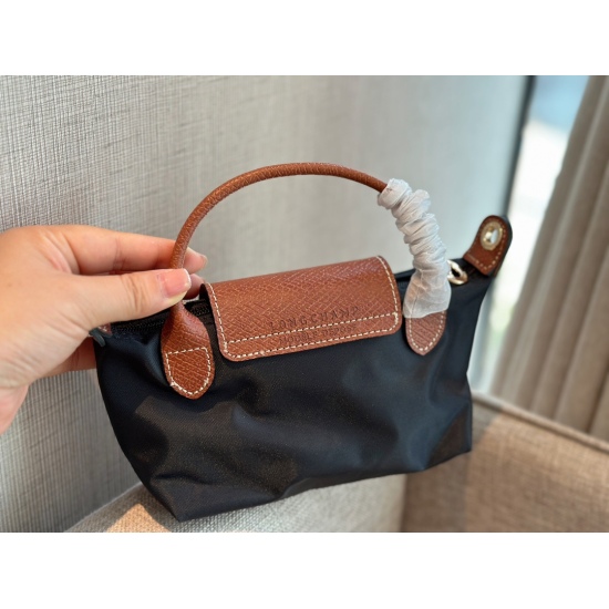 2023.09.03 160 box size: 16 * 12cm purchasing level mini Longxiang ‼️ Non market regular leather is the top layer cowhide ‼️ Even the fabric is from the original factory ‼️ The capacity is also good ‼️