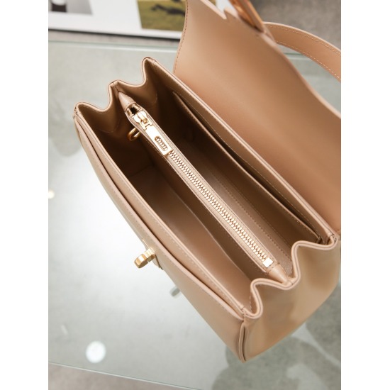 20240315 P1410 [Premium Quality All Steel Hardware] The name of CELINE's latest classic bag comes from the Paris address of CELINE haute couture, which is the HTEL COLBERTT at 16 RUE VIVIVIENE in the second arrondissement of Paris. 「16」 Designed by HEDI S