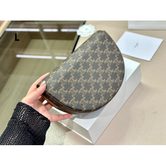 2023.10.30 185 Folding box size: 24 * 14cm celine half round bag 23 new armpit bag - high appearance leather buckle design is too awesome