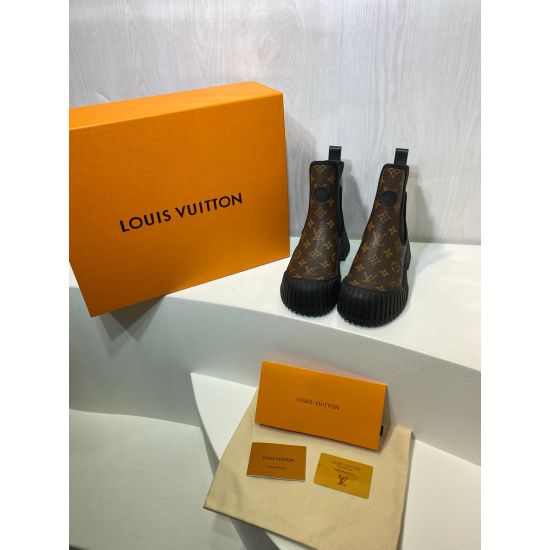 2023.12.19 P280 Louis Vuitton (LV)'s latest best-selling women's boots for 2022. One to one debugging of the original shoes. Fabric: Top layer cowhide, aged pattern material, Inner lining: Cowhide, Bottom: Rubber, lightweight material, Size: 35-40 (34.41,