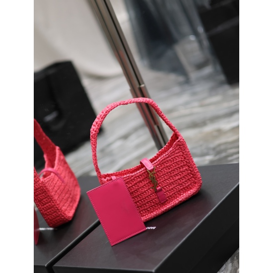 20231128 Batch: 630 【 Meihong 】 Small account_ LE 5 A ̀  The 7 armpit woven bag is full of artistic atmosphere. The Lafite grass weaving is very solid and textured, with a French lazy style. It won't make mistakes when paired with private clothing in dail