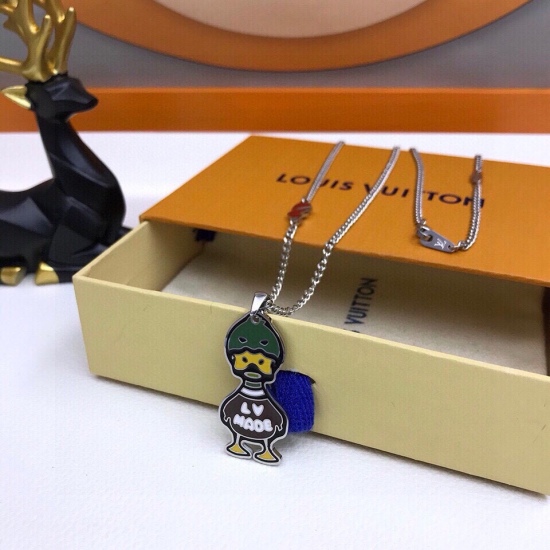 20240401 85 Yuan Pai Picture Original Packaging Louis Vuitton LV Home 24 Year New Old Flower Clover Necklace Sincerely Beautiful Crying ‼️‼ High end shaping of four leaf clover, the old flowers are simply beautiful and bursting with fairy girl hearts! Exq