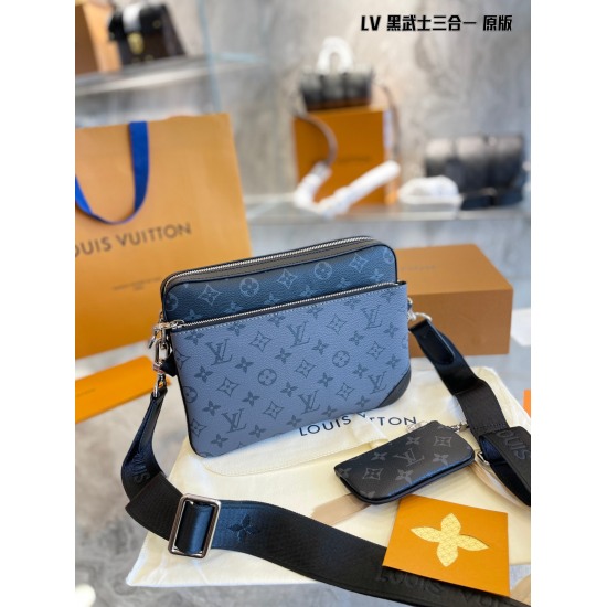 2023.10.1 P240lv Bag Men's Three in One Black Samurai Three Piece Set Trio Postman Bag. The three in one launch of LV has become popular, leading to a trend of various bags. It's very rare that the three in one has released a men's version again! And it's