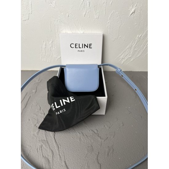 20240315 P600 CELINE2022 new mini (headphone bag) The small bags that have been released in succession in C this year, but this season Cline mini can be cute. Although the volume of the small bag is not particularly large, its appearance is critical, cute